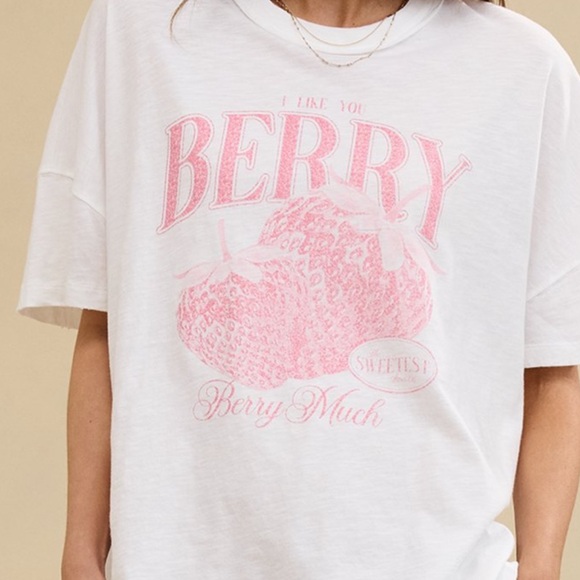 aerie Tops - Aerie “I like you Berry much” strawberry t-shirt. Xxl.